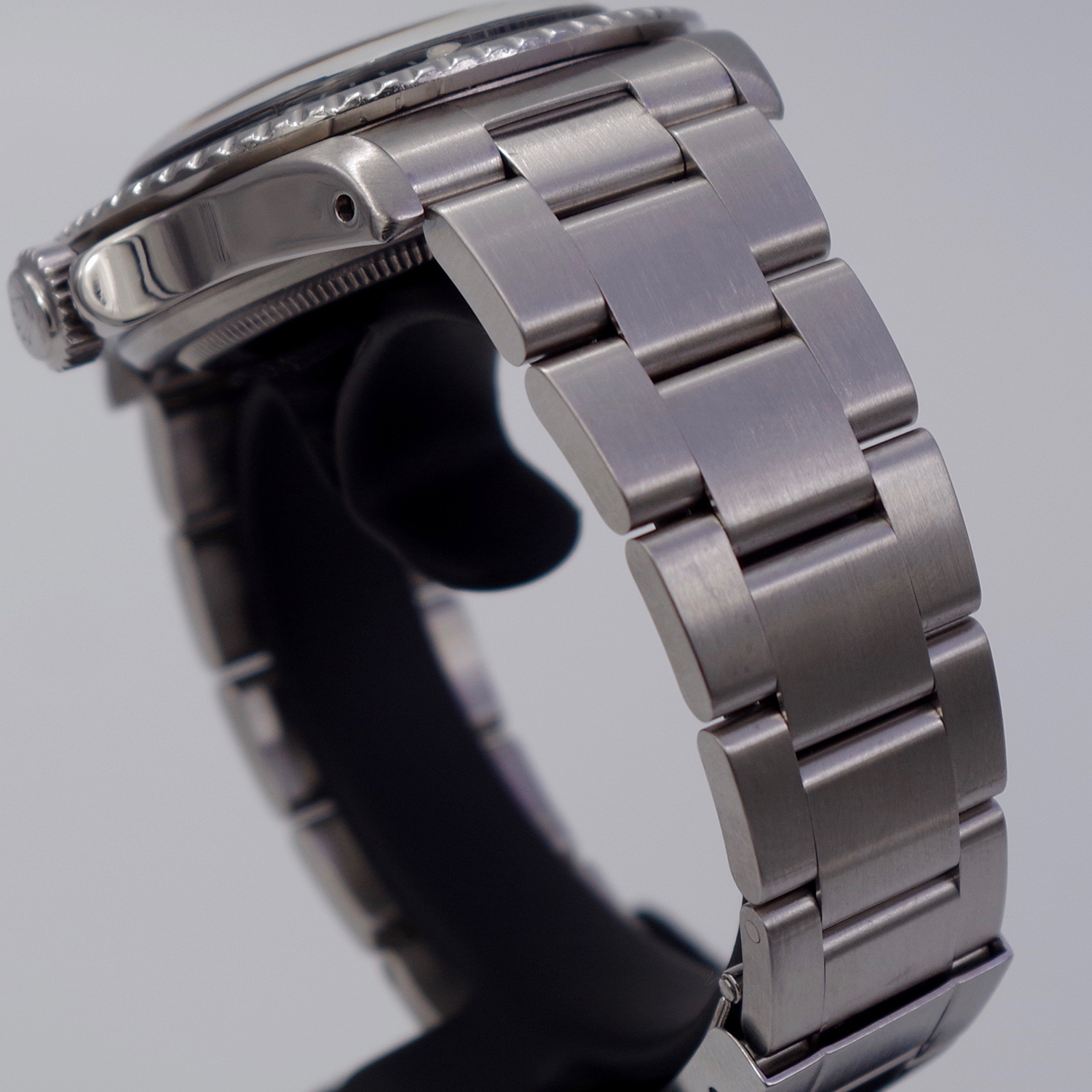 Rolex Submariner 5513 matte dial & meters first rolex-submariner-5513-4