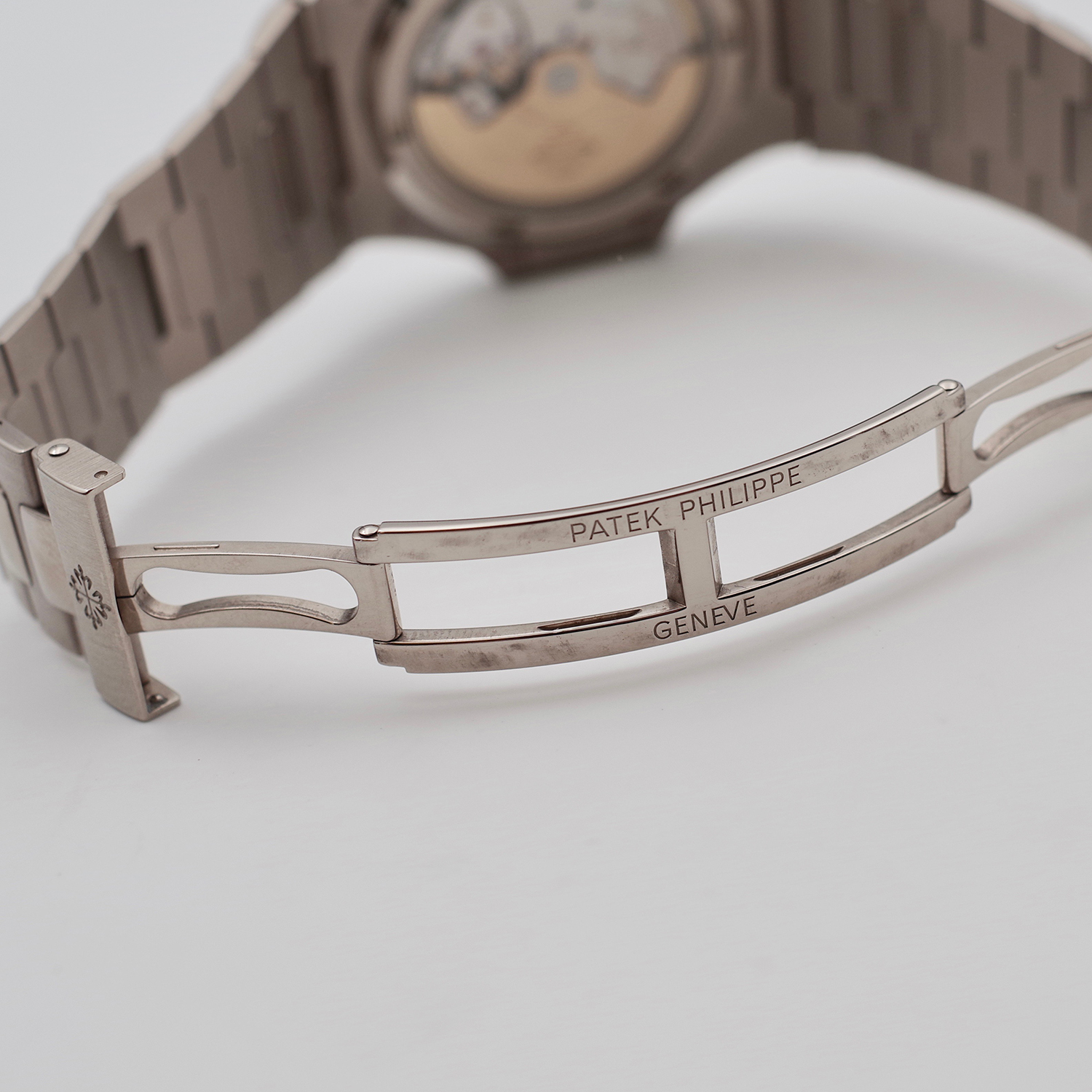 Patek Philippe Nautilus 3711/1G-001 Jumbo white gold first serie patek-philippe-nautilus-3711-2005-11