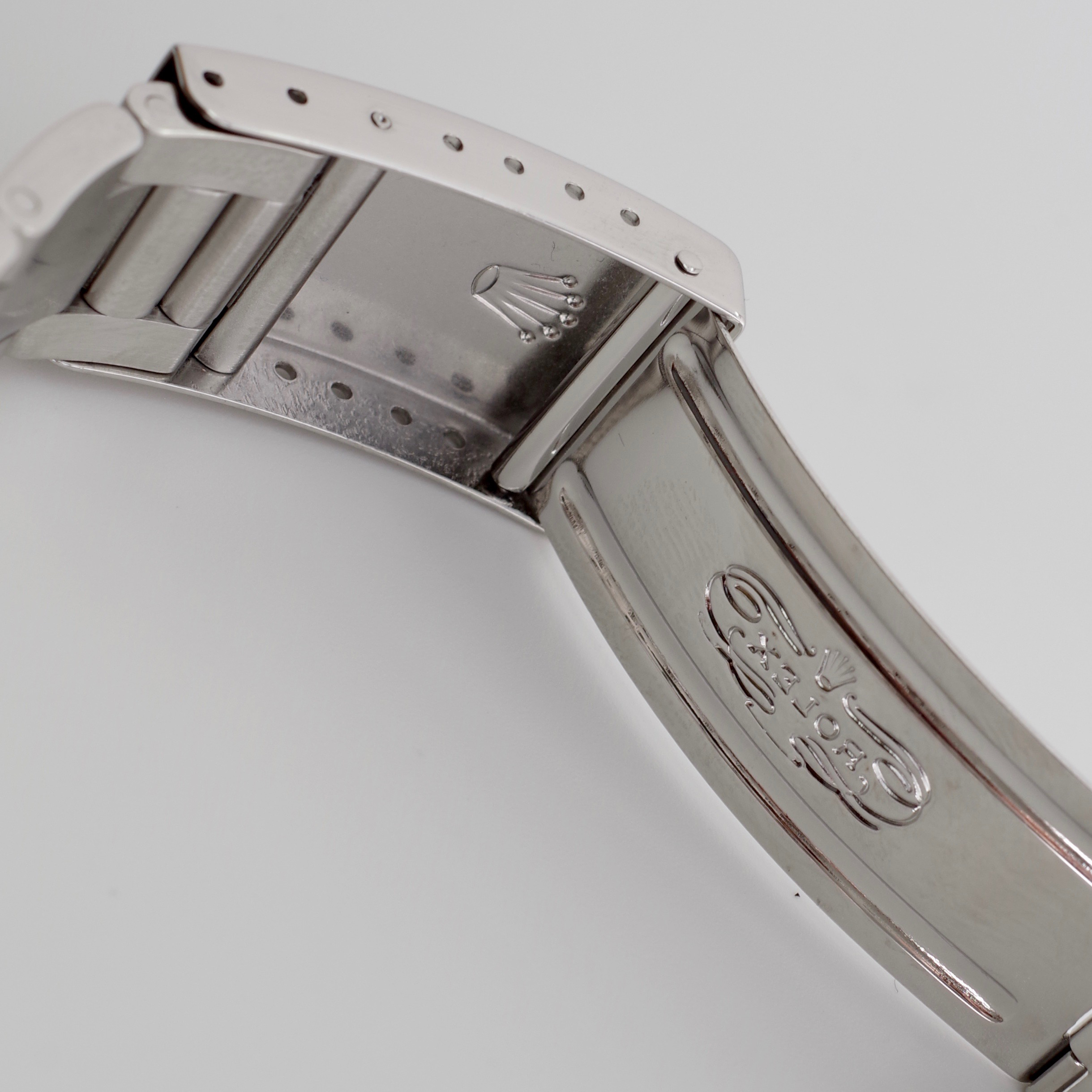 Rolex Daytona 16520 Porcelain Floating R series Rolex-daytona-16520-porcelaine-7