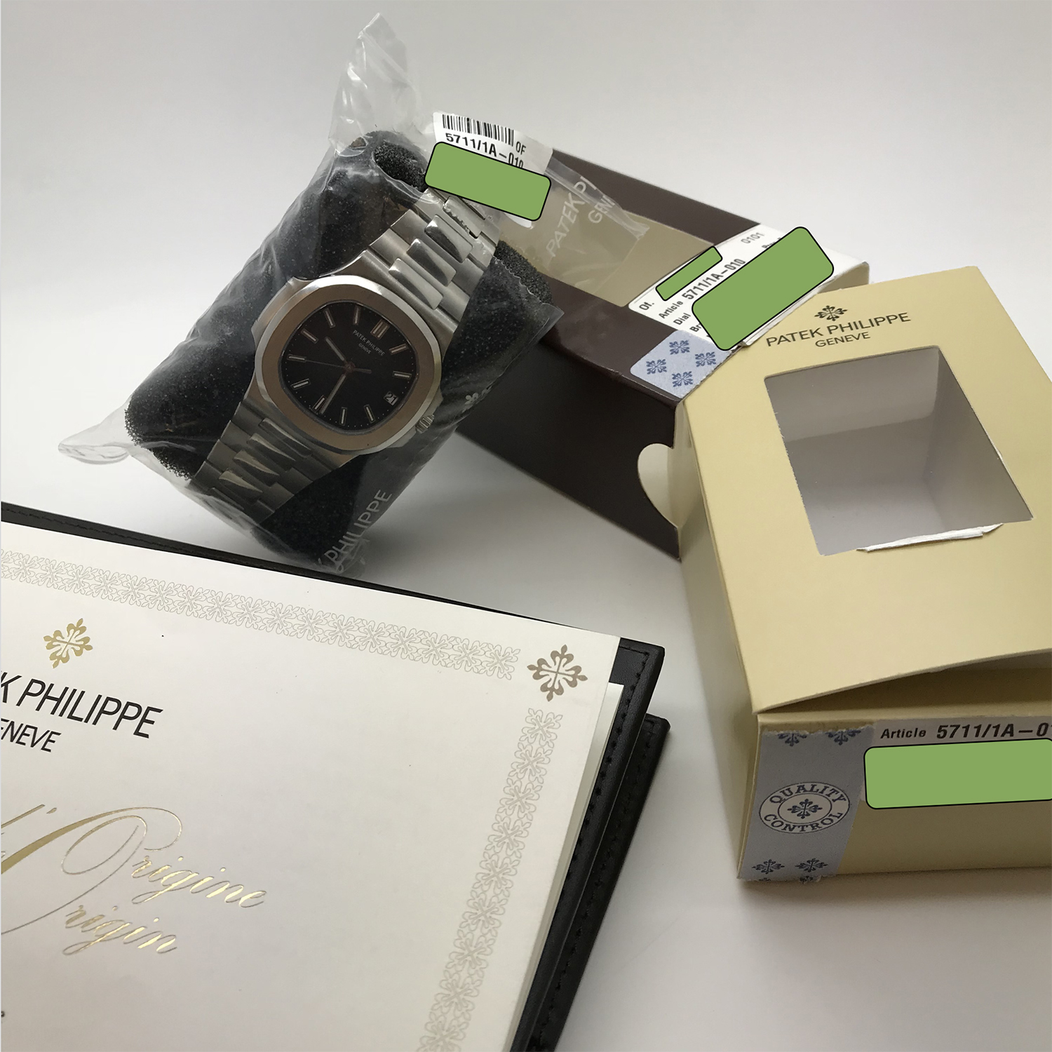 Patek Philippe Nautilus 5711/1A patek-philippe-nautilus-5711-acier-9