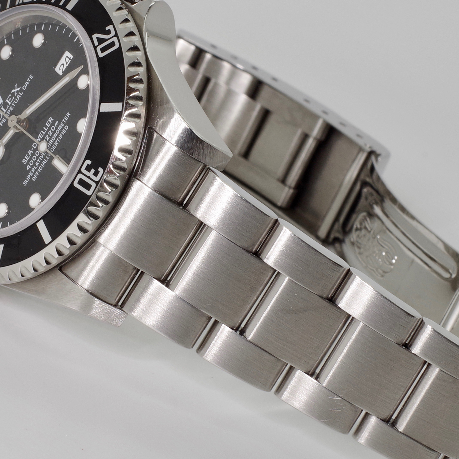 Rolex Sea Dweller 16600 Full set D series rolex-seadweller-16600-2006-3