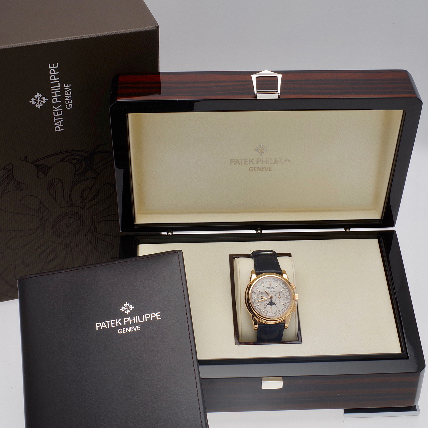 Patek Philippe Grandes Complications Perpetual Calendar Chronograph 5970R patekphilipe-qp-chronographe-5970r-12