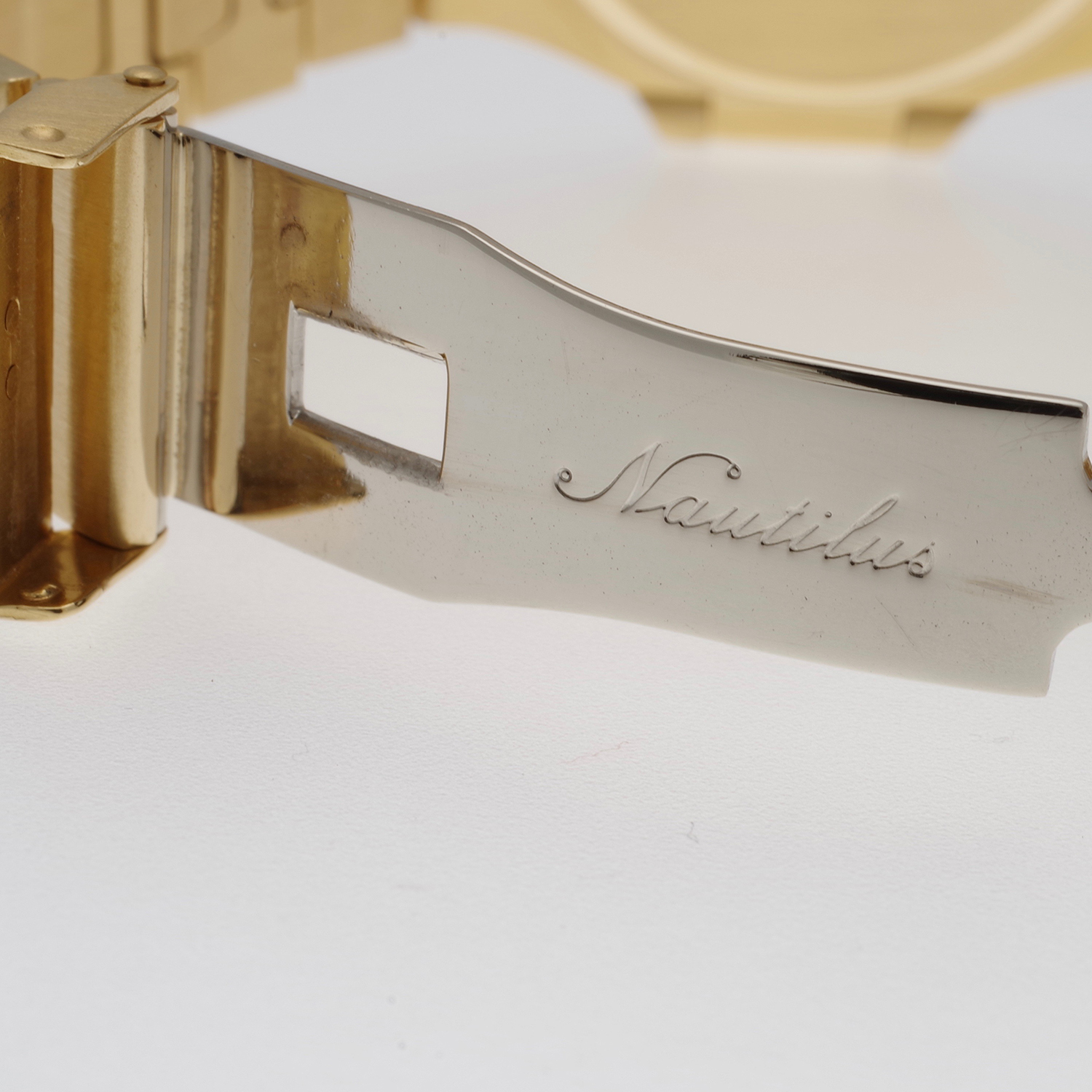 Patek Philippe Nautilus 3800/1J-001 1990 18K One owner patekphilippe-nautilus-3800-1990-18K-11