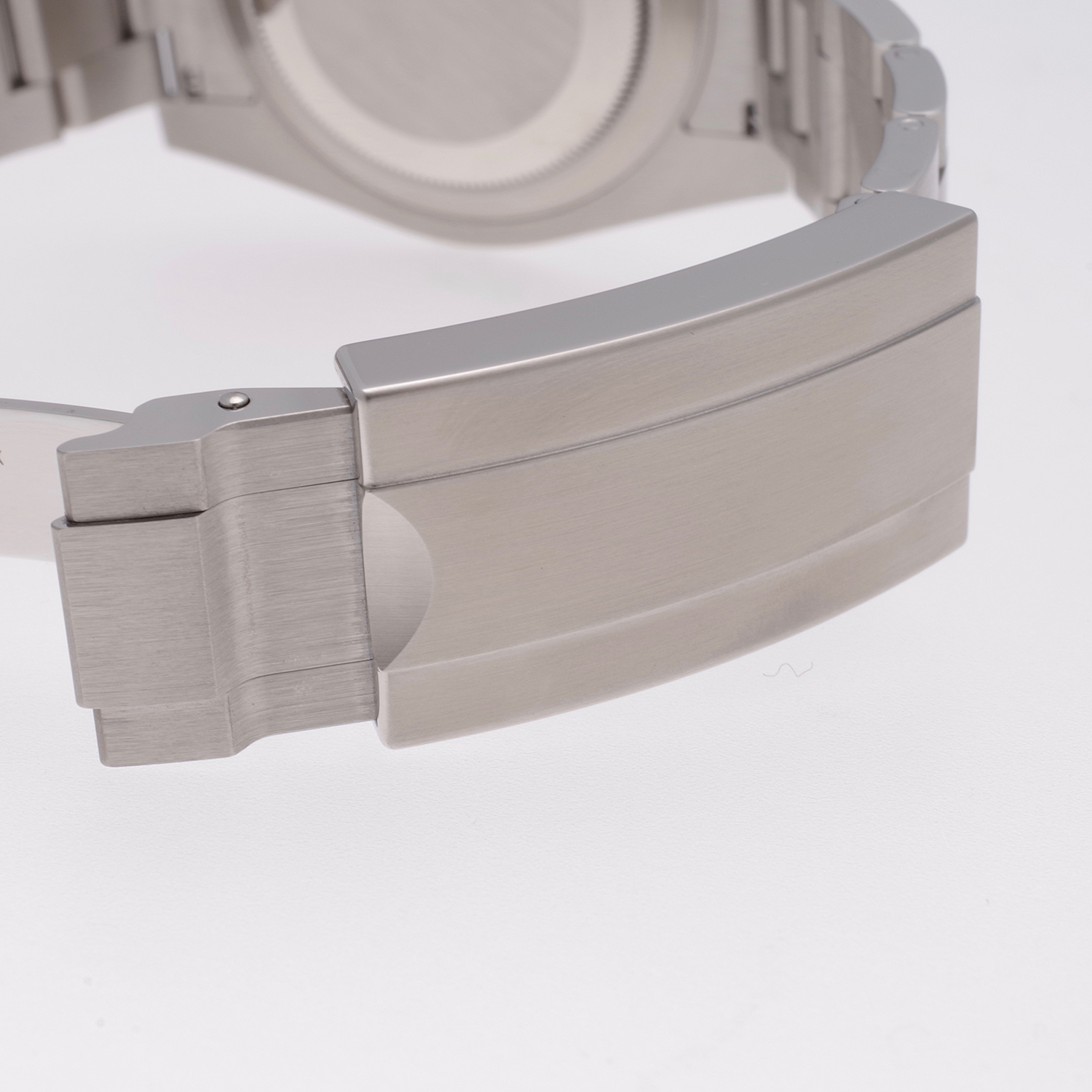 Rolex Submariner 114060 New 2019 rolex-submariner-114060-2019-9