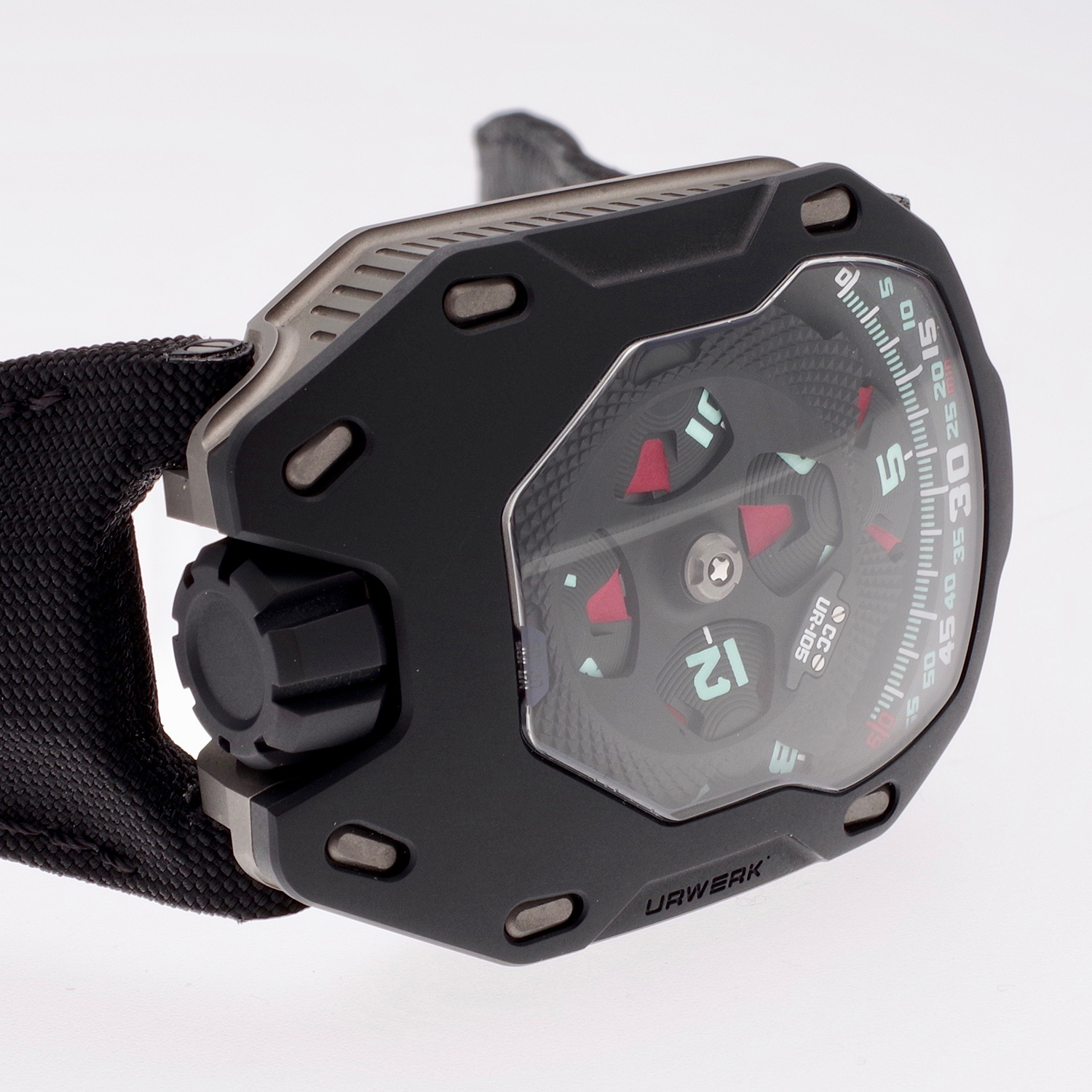Urwerk UR-105 TA CC urwerk-ur-105-ta-cc-3