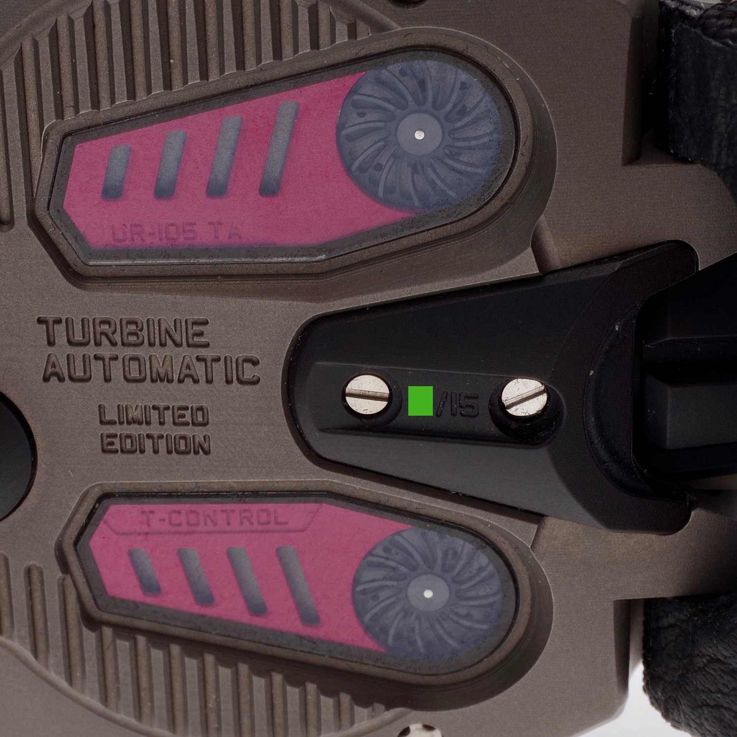 Urwerk UR-105 TA CC urwerk-ur-105-ta-cc-5
