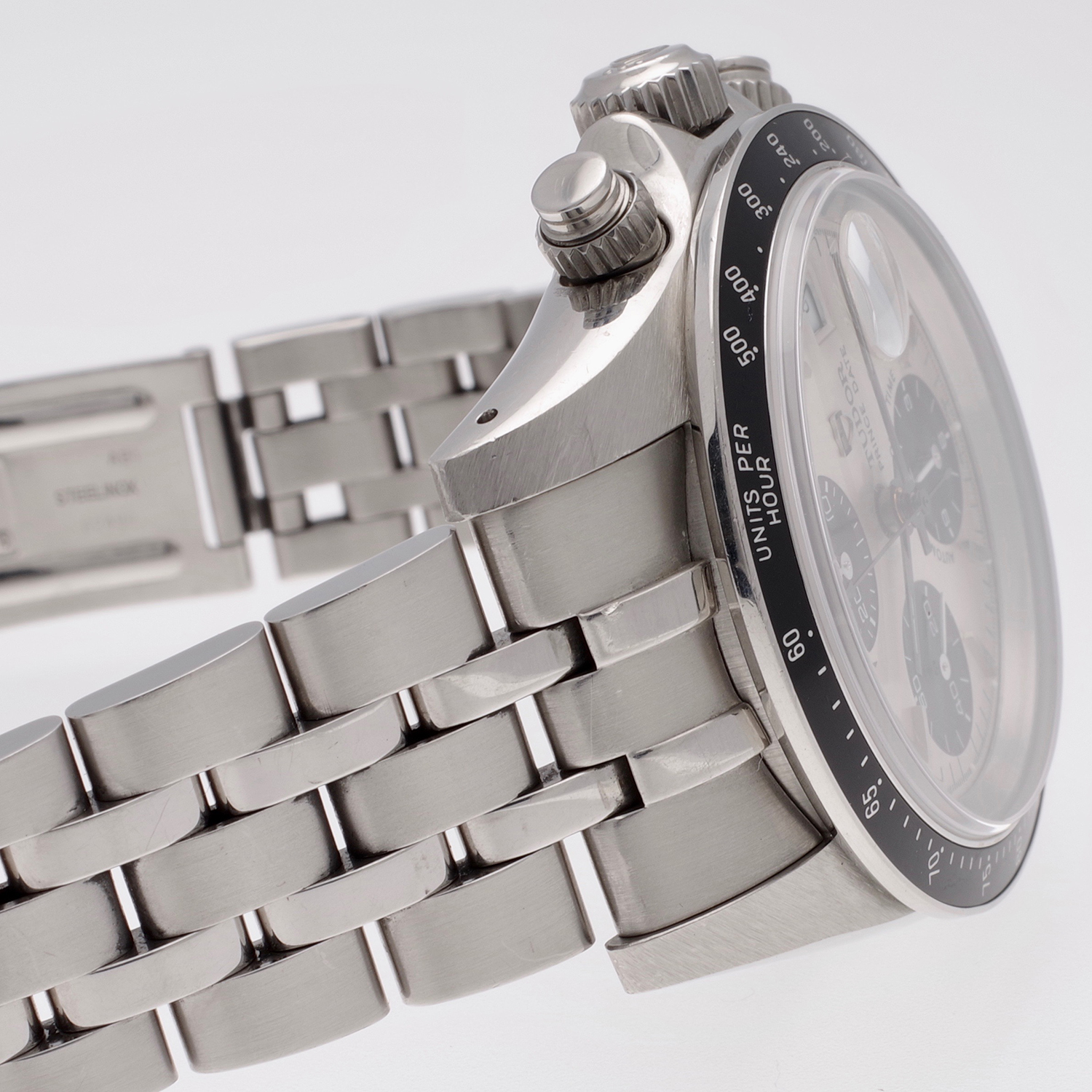 Tudor Prince Date 79260 tudoe-prince-date-79260-2002-4