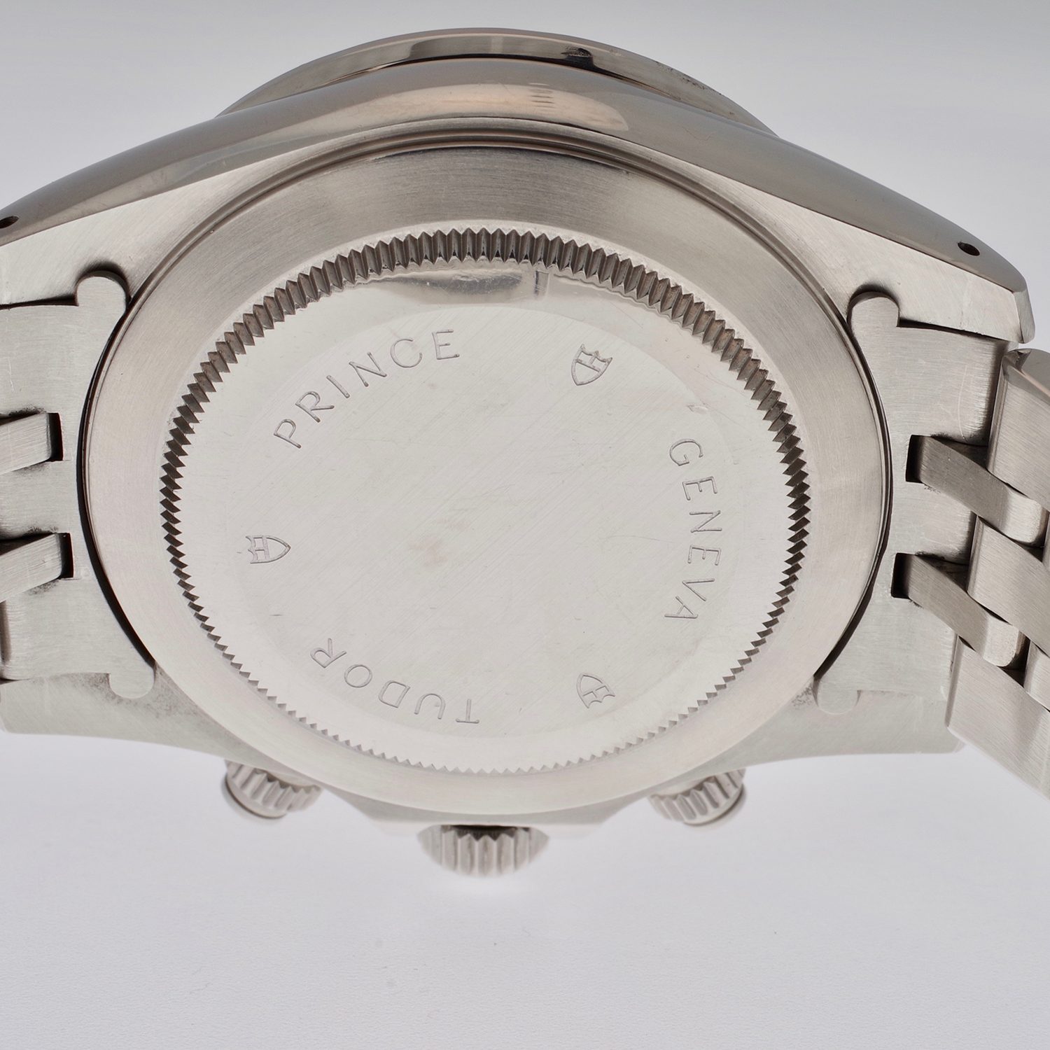 Tudor Prince Date 79260 tudoe-prince-date-79260-2002-6
