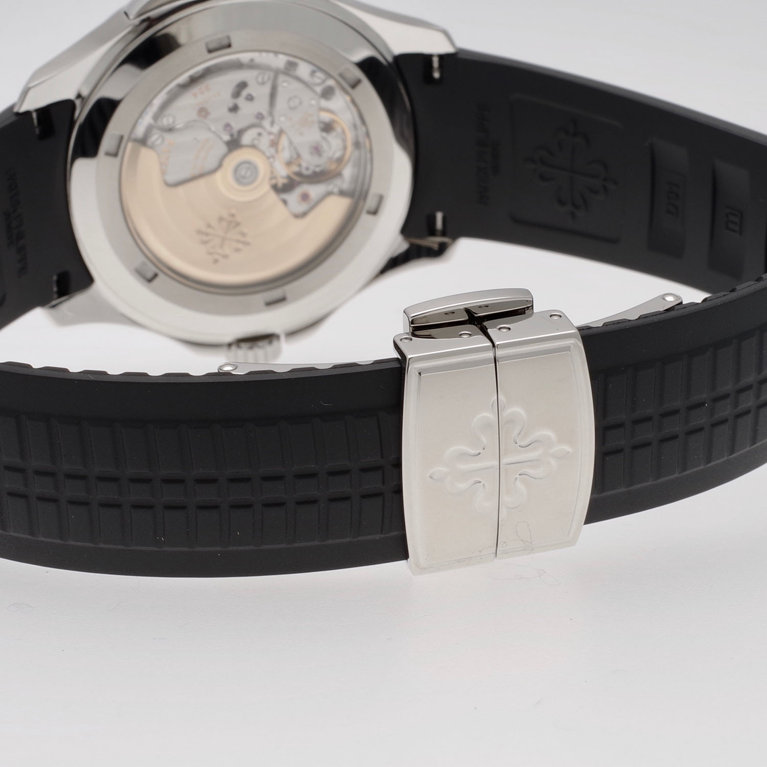Patek Philippe Aquanaut 5164A-001 2016 patekphilippe-aquanaut-5164-traveltime-8