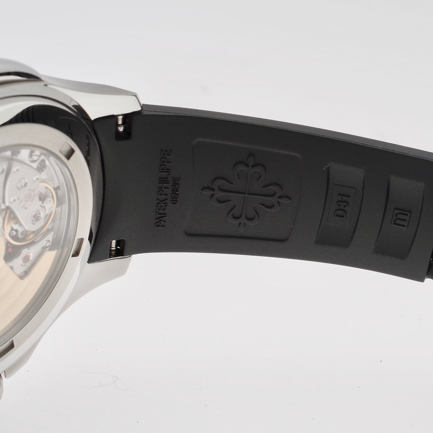 Patek Philippe Aquanaut 5164A-001 2016 patekphilippe-aquanaut-5164-traveltime-9