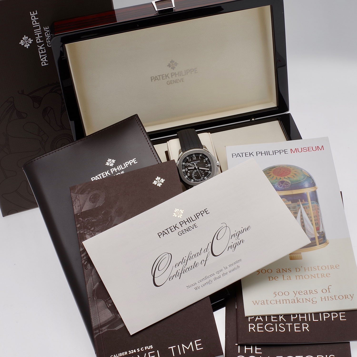 Patek Philippe Aquanaut 5164A-001 2016 patekphilippe-aquanaut-5164-traveltime-10