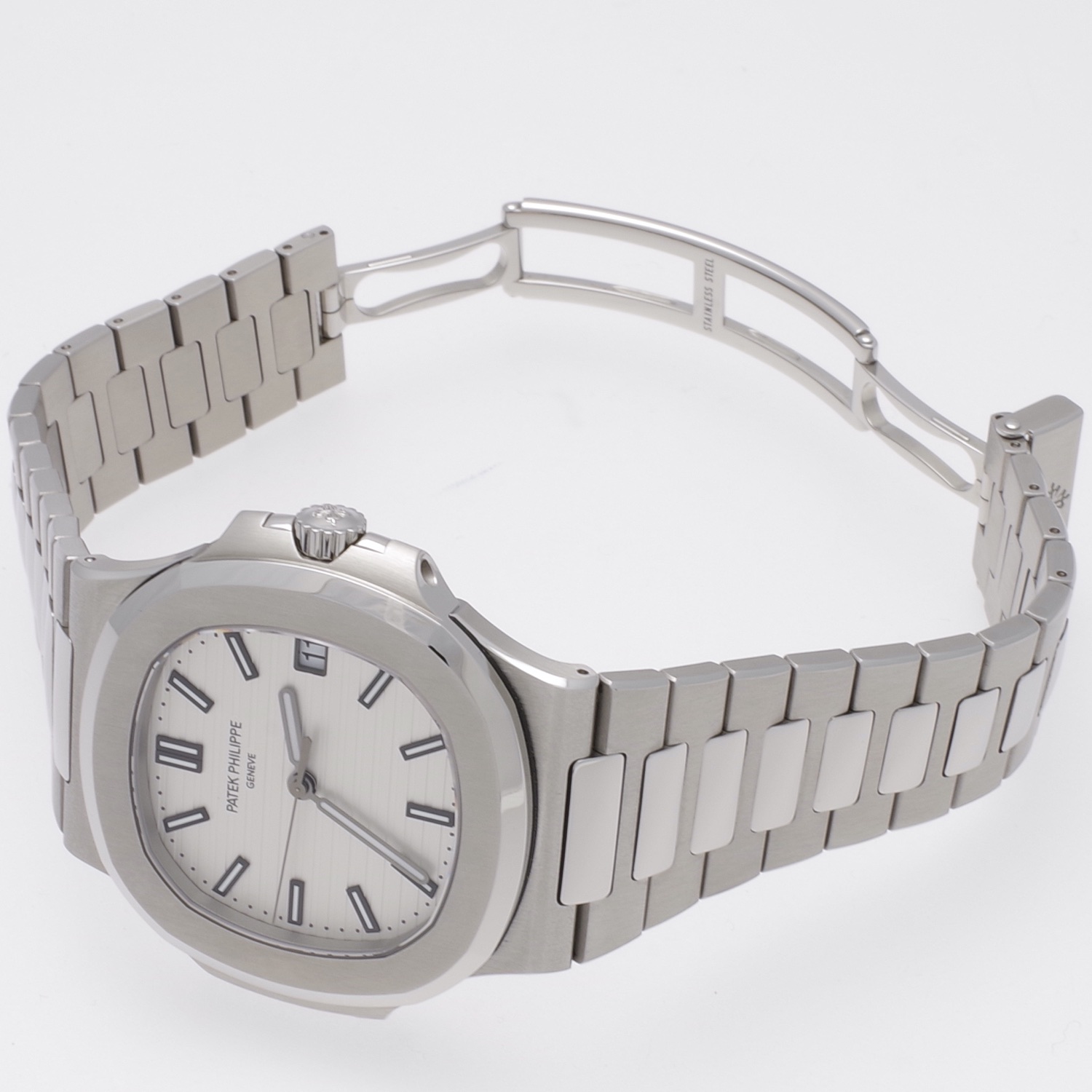 Patek Philippe Nautilus 5711/1A-011 New patek-philippe-nautilus-5711-whitedial-2