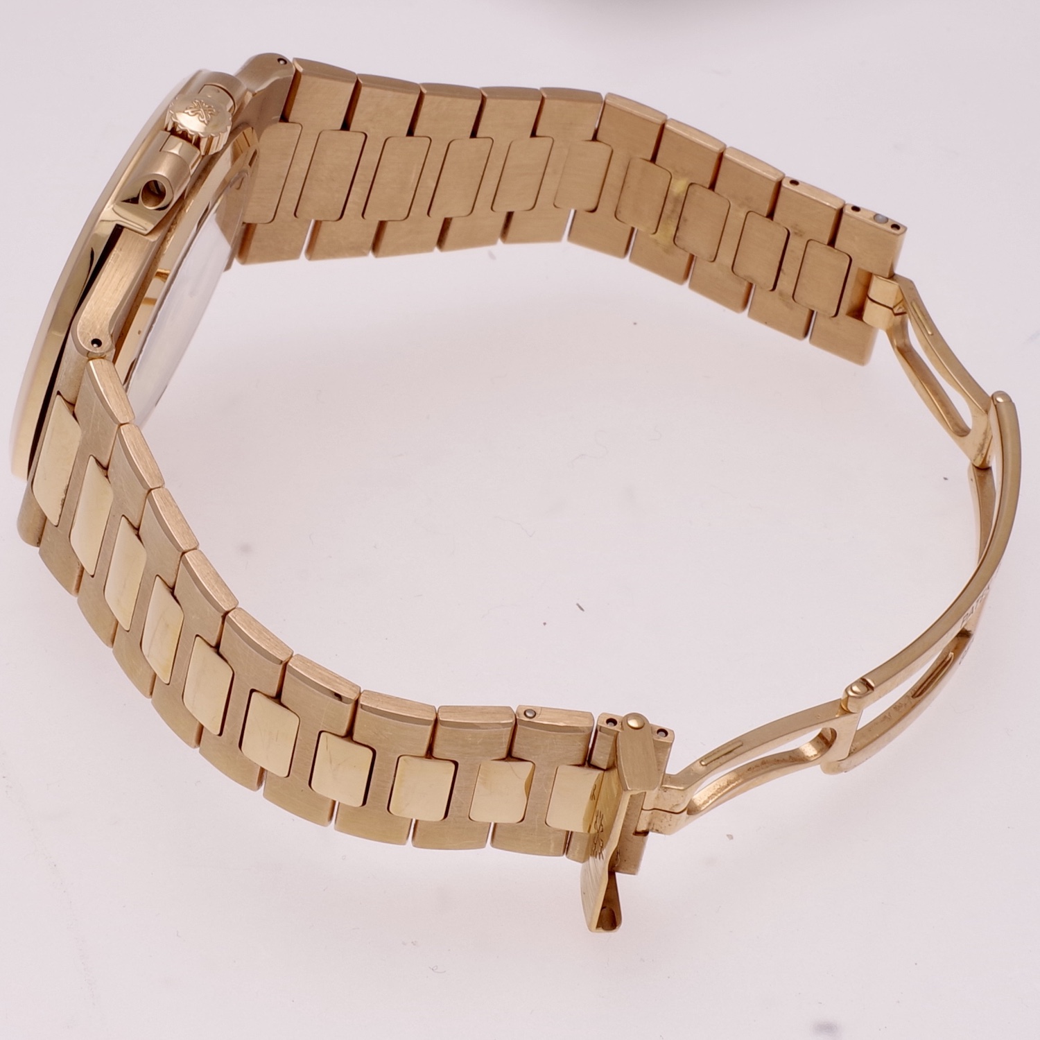 Patek Philippe Nautilus 5711/1R-001 Pink gold discontinued patek-philippe-nautilus-5711R-9