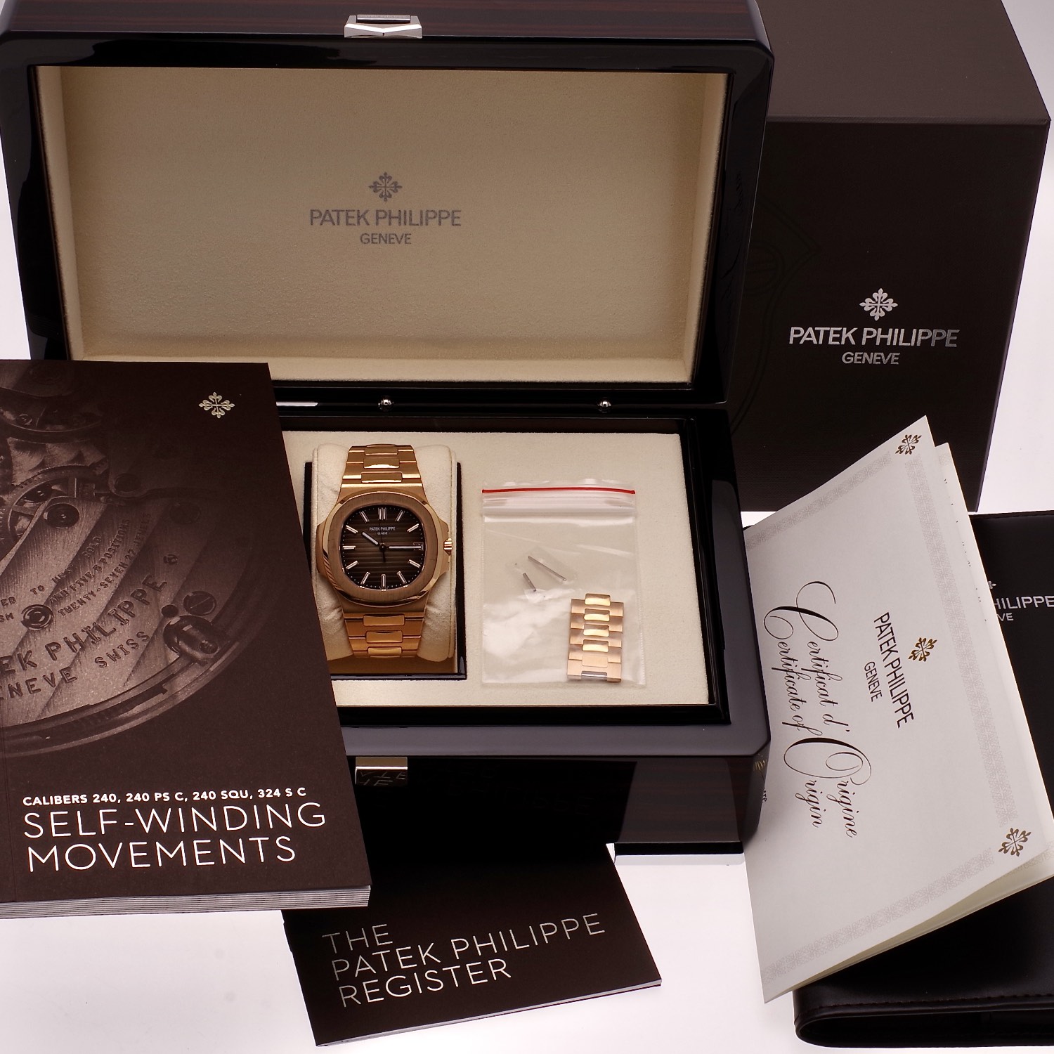 Patek Philippe Nautilus 5711/1R-001 Pink gold discontinued patek-philippe-nautilus-5711R-10