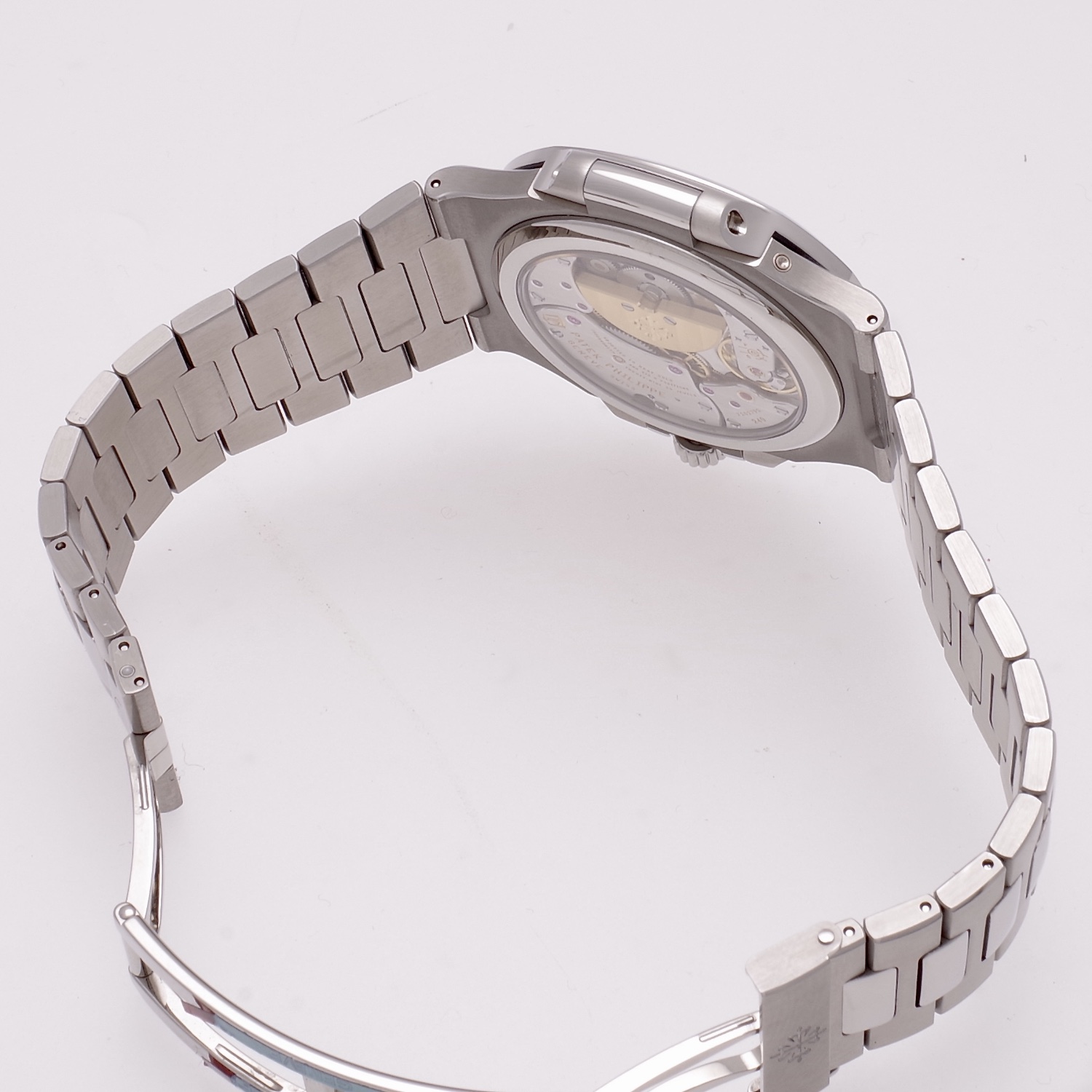 Patek Philippe Nautilus 5712/1A-001 patek-philippe-nautilus-5712-5