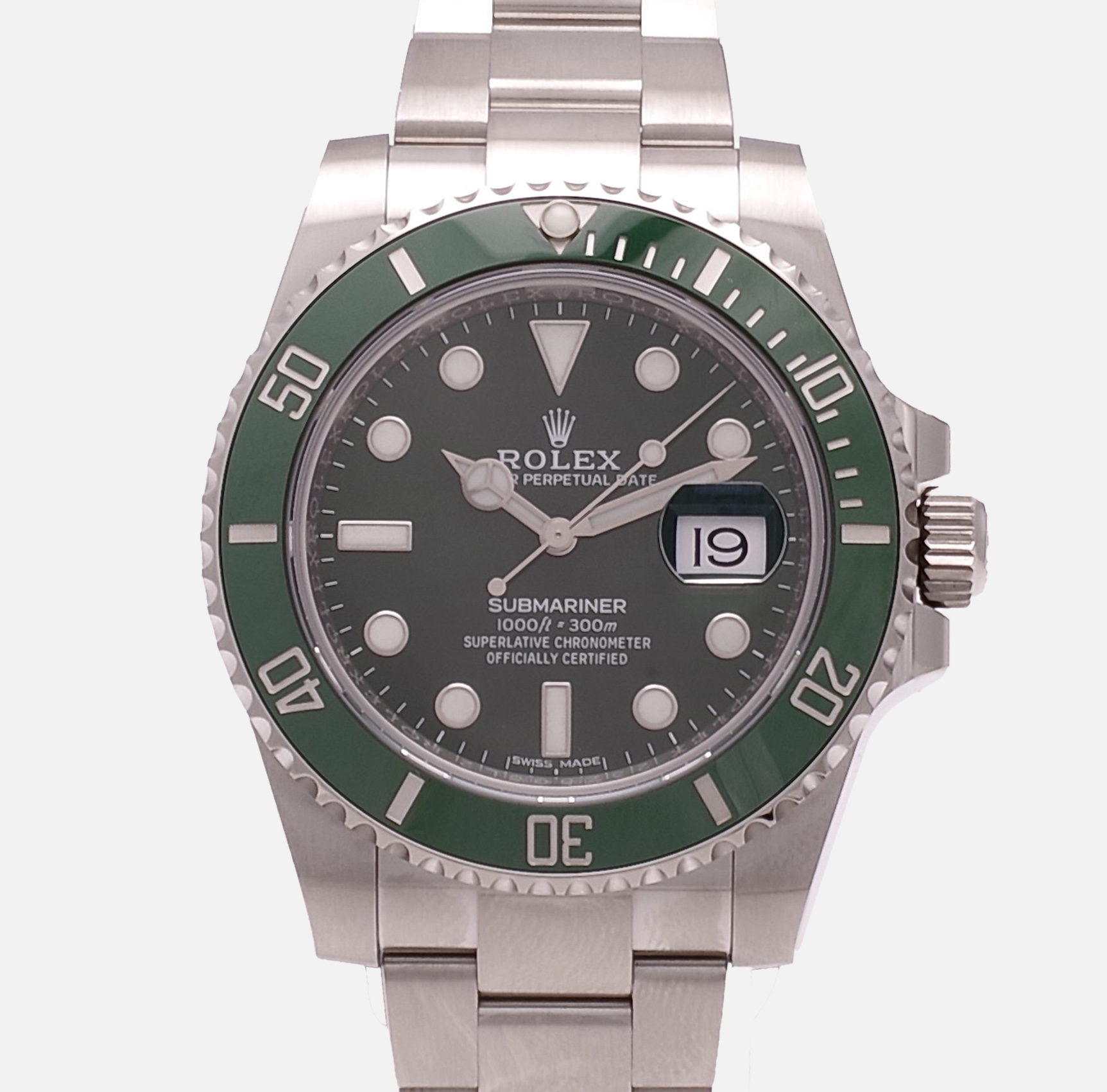 Rolex : Submariner - 116610LV Hulk New unworn 2109