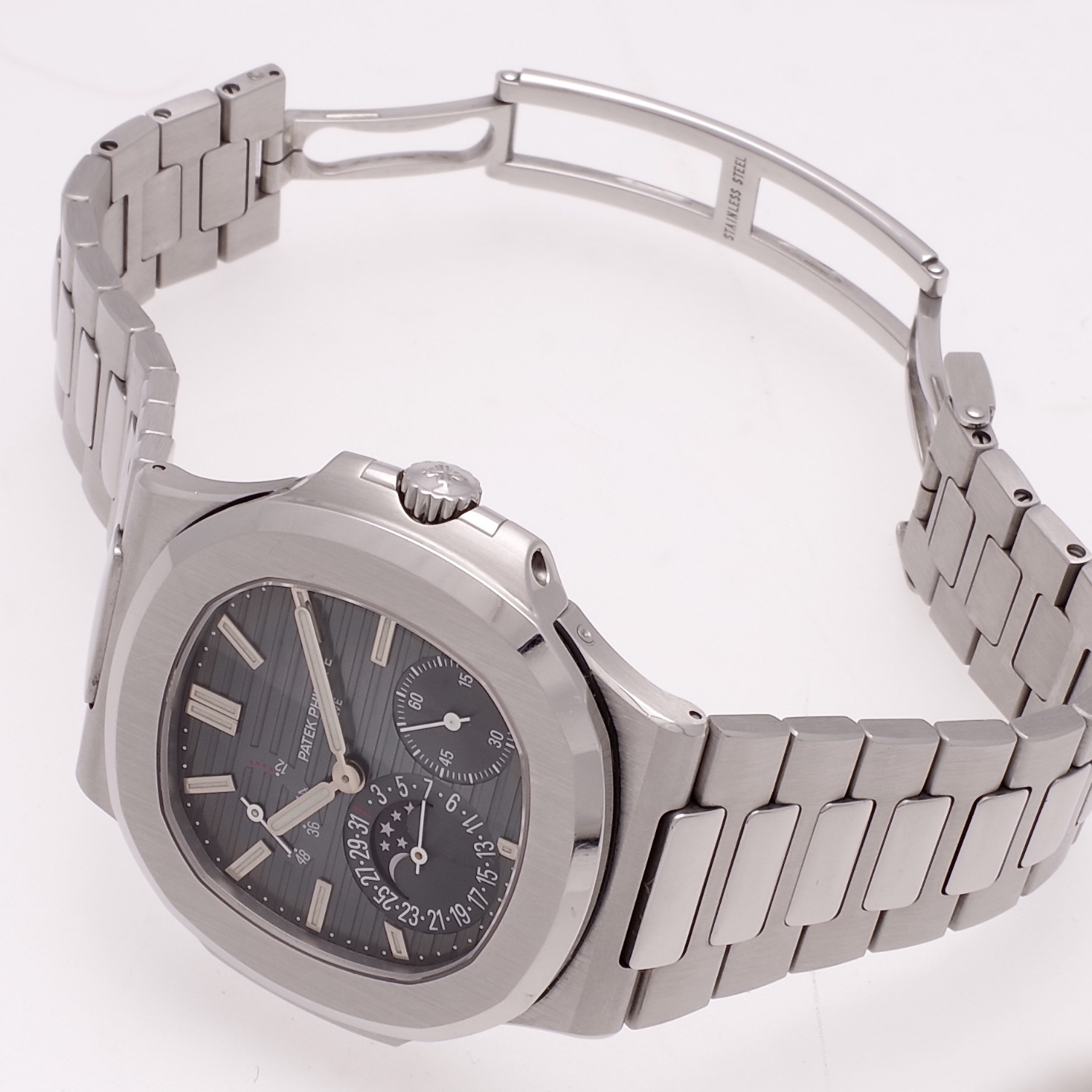 Patek Philippe Nautilus 5712/1A-001 2010 patek-philippe-nautilus-5712-acier-6