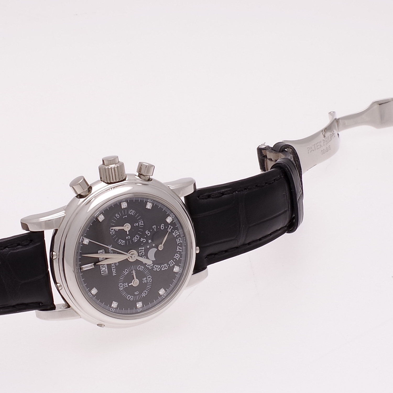 Patek Philippe Grandes Complications Perpetual Calendar Chronograph Split-seconds 5004P diamonds index patek-philippe-5004-platine-diamond-4