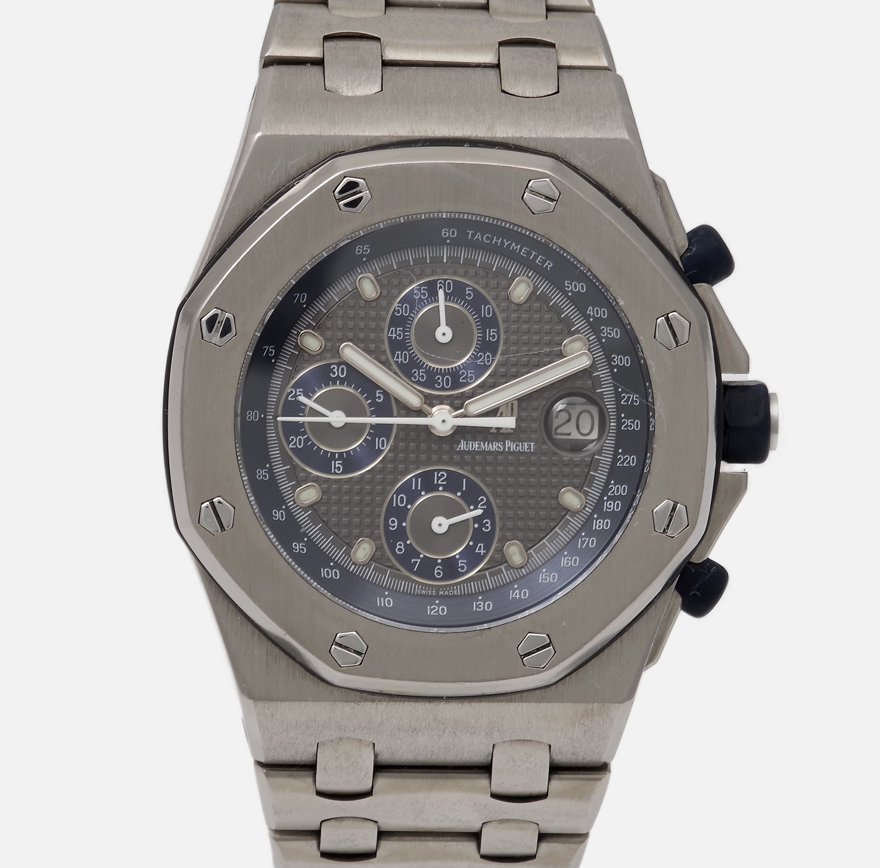 Audemars Piguet Royal Oak Offshore 25721TI.OO.1000TI.01