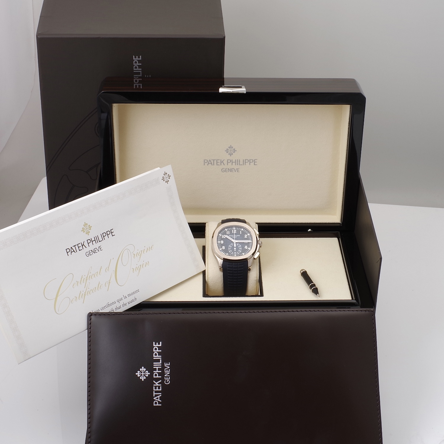 Patek Philippe Aquanaut 5968G-001 patek-philippe-5968G-9